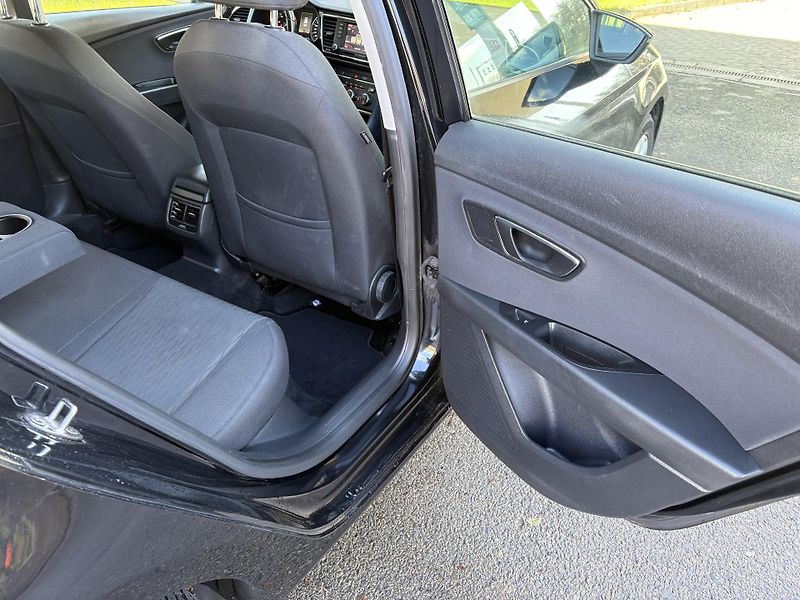 Seat Leon (2015) 1.2 TSI Style-ODP. DPH pěkný   - fotka 22 z 35