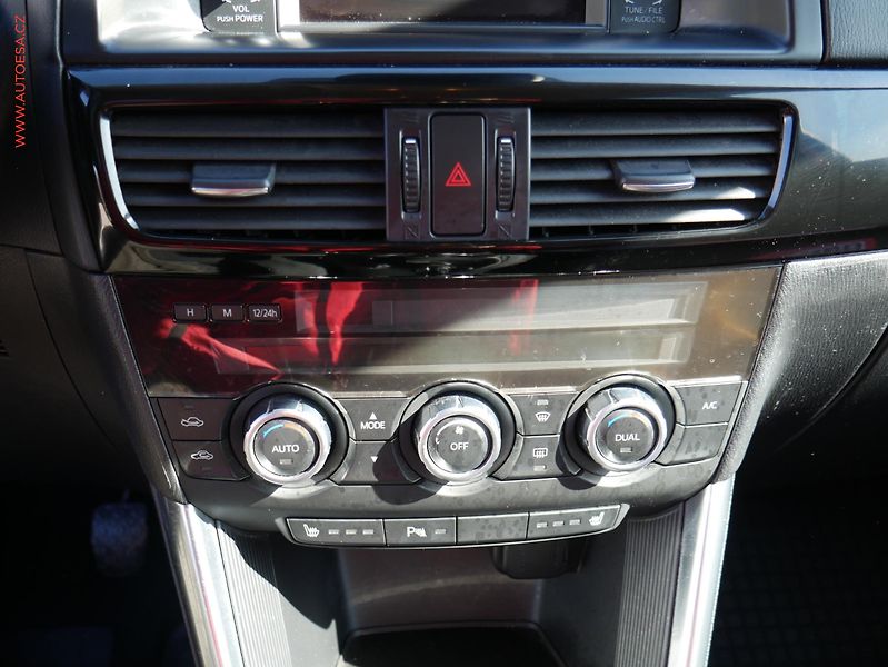 Mazda CX-5 (2013) 2.0i 4x4, 1.maj,ČR, AC - fotka 15 z 16
