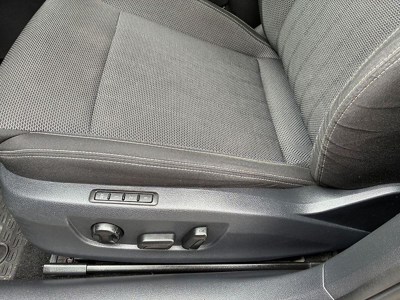 Škoda Superb 2.0 TDI 4x4 STYLE 140 kW DSG - fotka 40 z 40