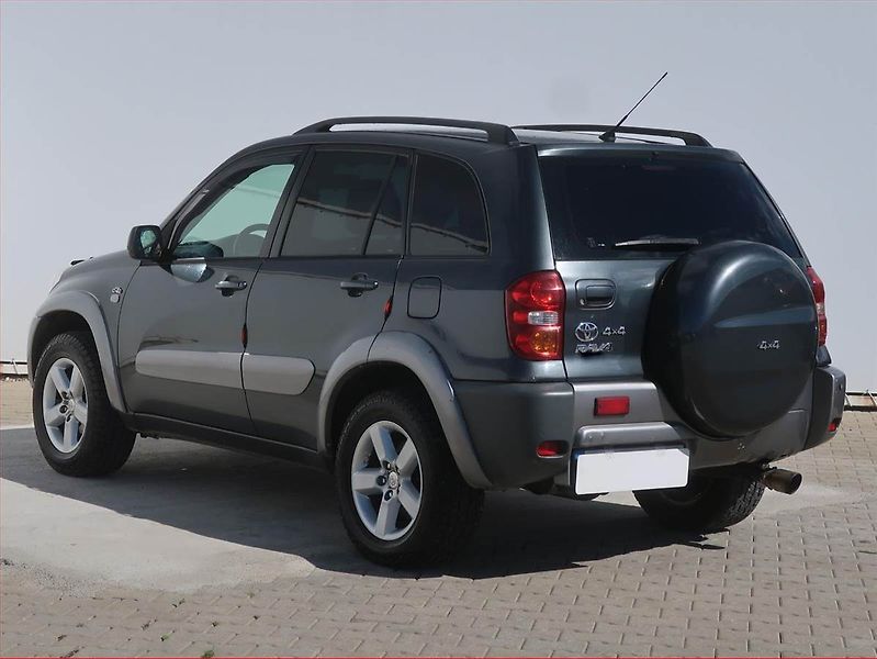 Toyota RAV4 (2004) 2.0 D-4D , 4X4, Tempomat - fotka 4 z 13