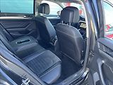 Volkswagen Passat 2,0 TDi DSG ELEGANCE MATRIX - náhled 17