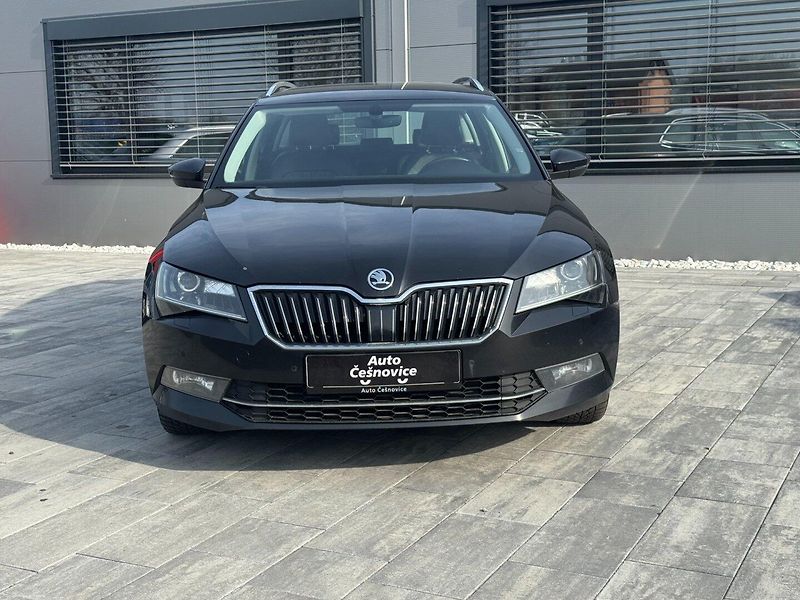 Škoda Superb (2018) 2,0 TDI 110 KW DSG STYLE - fotka 2 z 30