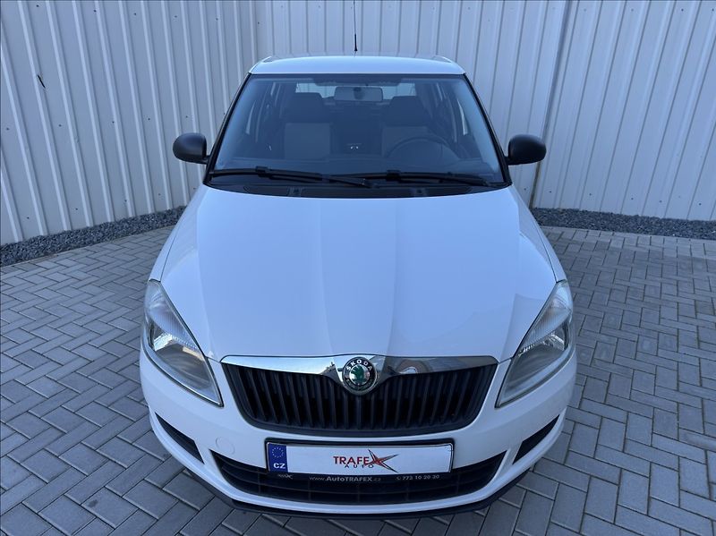 Škoda Fabia 1,4 i 16V 63kW DPH 1.maj ČR - fotka 6 z 47