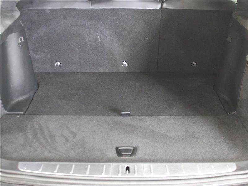 Tesla Model X 0,0 DUAL 90kWh 386KW TOP STAV - fotka 9 z 39