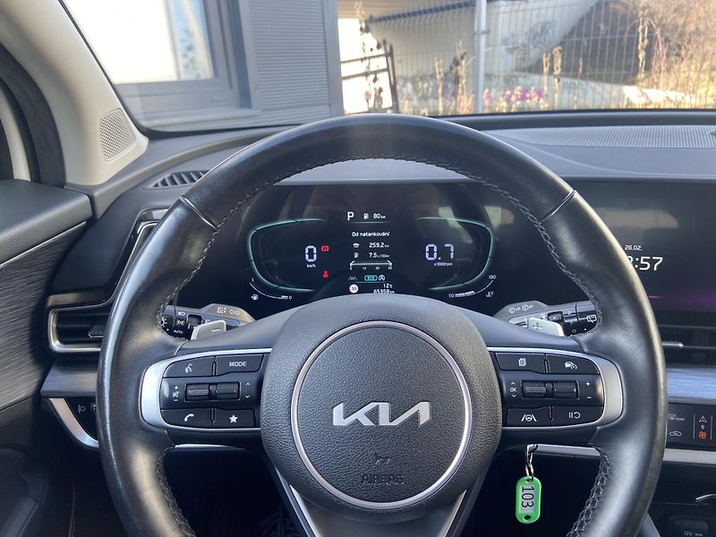 Kia Sportage 1.6 T-GDI 132kW DCT AWD Exclus - fotka 14 z 20
