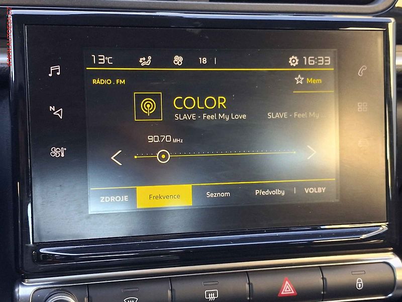 Citroën C3 (2018) 1.2 PT Graphic, AC, tempo - fotka 15 z 19