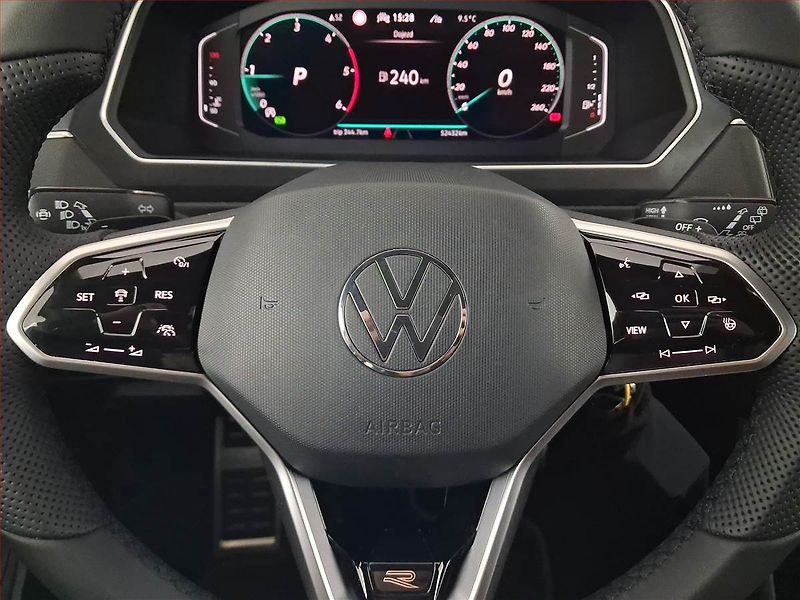 Volkswagen Tiguan Allspace (2022) R-Line 2.0 TDI - fotka 16 z 25