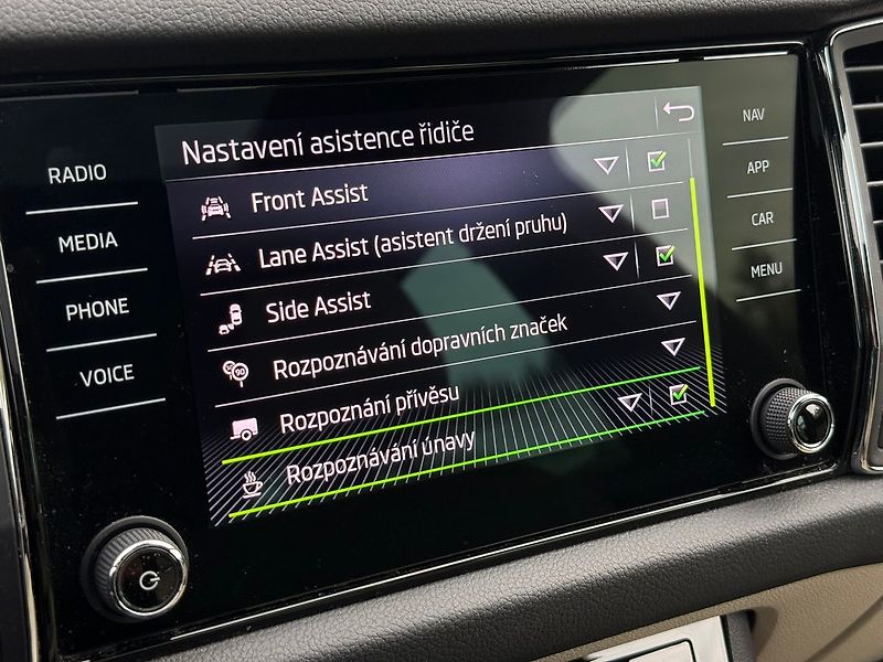 Škoda Kodiaq 2.0TDI 147kW 4x4 DSG L&K Tažné - fotka 9 z 15