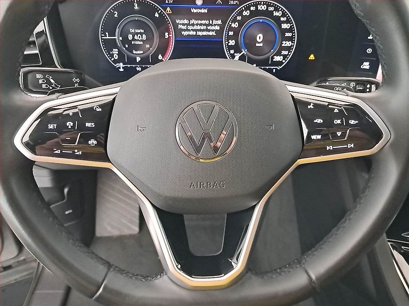 Volkswagen Touareg (2022) 3.0 TDI - fotka 18 z 19