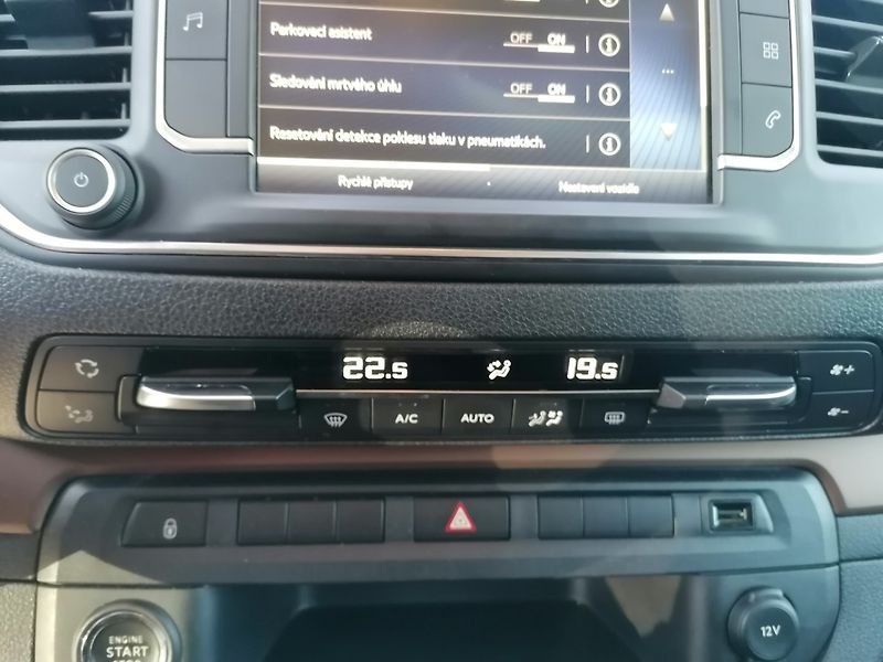 Toyota ProAce (2021) 2.0 D-4D 106kW ČR 1.majitel - fotka 16 z 31