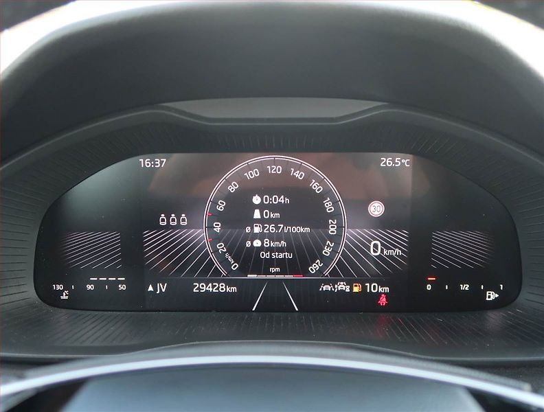Škoda Kamiq (2024) Drive 1.0 TSI - fotka 11 z 17