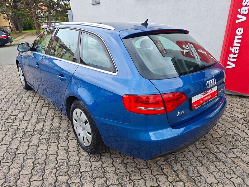 Audi A4 (2008) Avant 2.0 TDi Automat - fotka 4 z 37