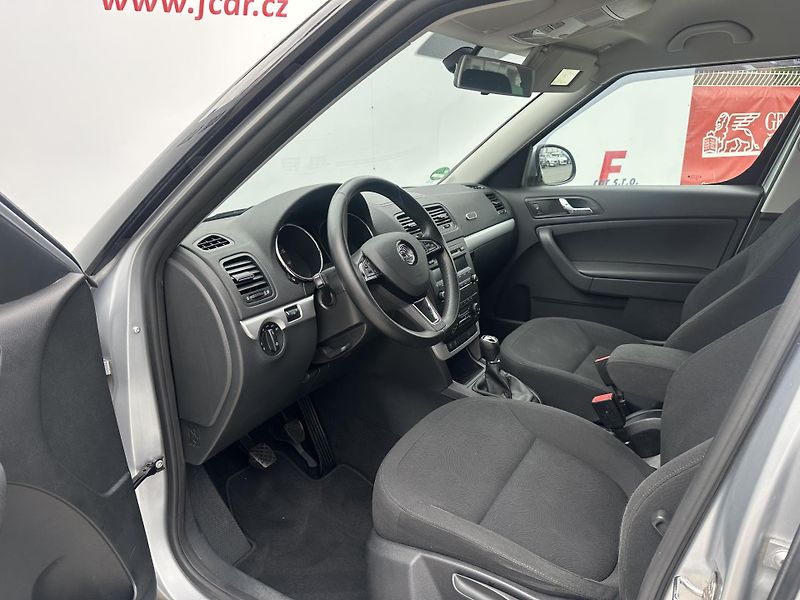 Škoda Yeti (2013) 1.4 TSI 90kW, ser.knížka - fotka 17 z 29