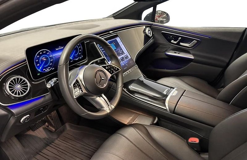 Mercedes-Benz EQE 350 AMG 4M Kamera Tažné - fotka 7 z 22