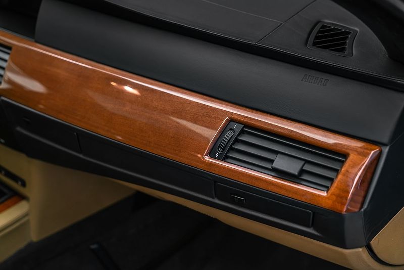 BMW M5 V10 5.0 manuál - fotka 20 z 23