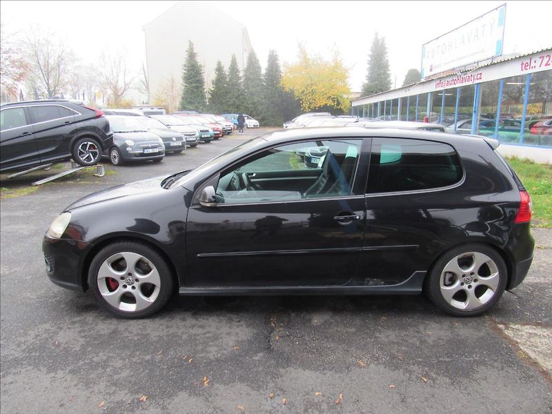 Volkswagen Golf 2,0 i GT 147KW Remus - fotka 7 z 28