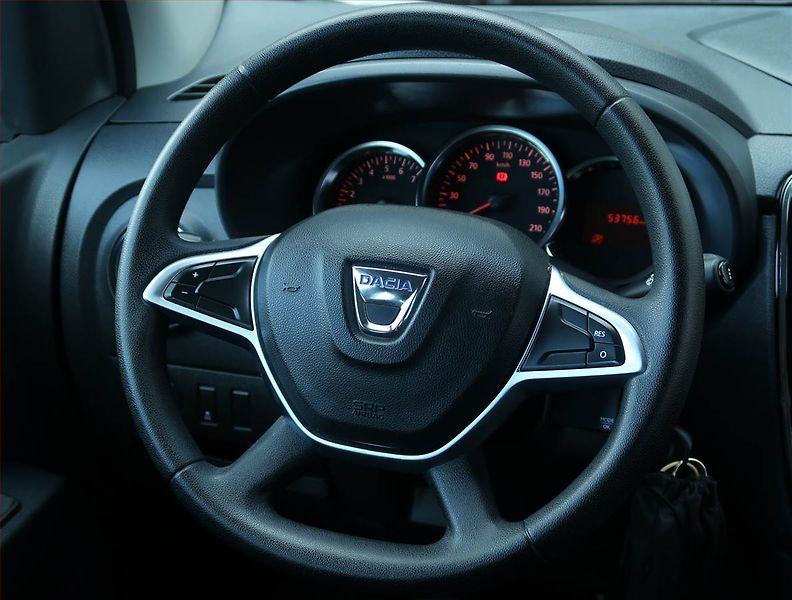 Dacia Lodgy (2022) Comfort 1.5 Blue dCi - fotka 14 z 15