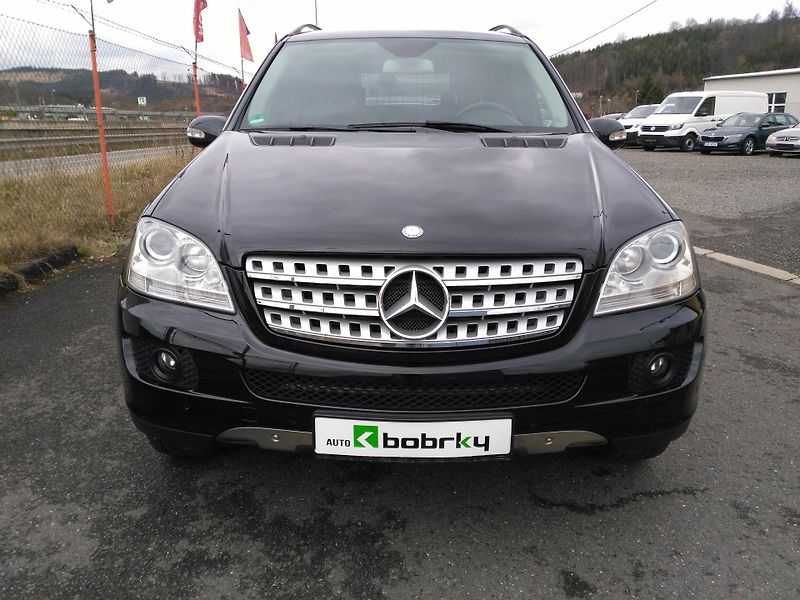 Mercedes-Benz Třídy M ML 280 CDI /140 kW/ - fotka 36 z 38