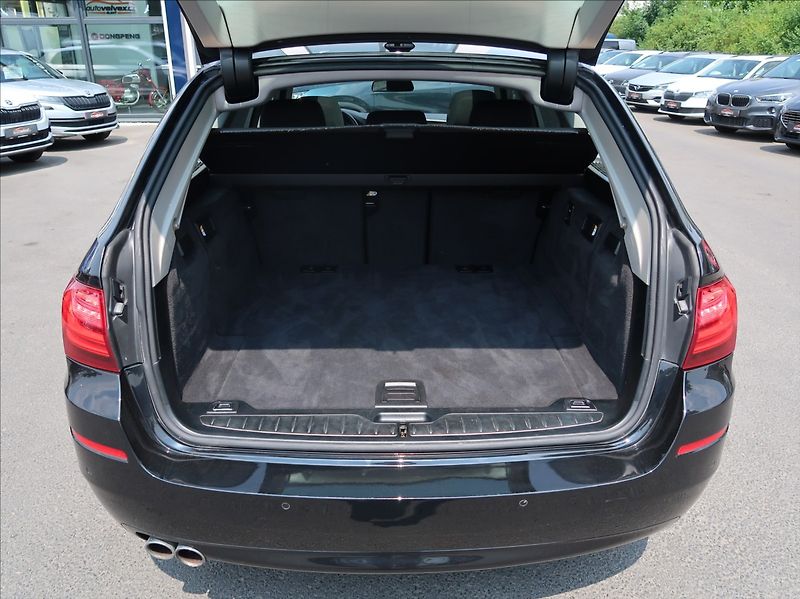 BMW Řada 5 2,0 525d,xDrive,Navi,tažné,DPH - fotka 24 z 27