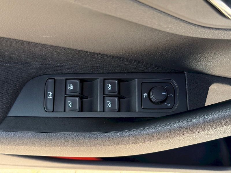 Škoda Kamiq (2025) 1.0 TSI 85 kW Selection - fotka 9 z 20