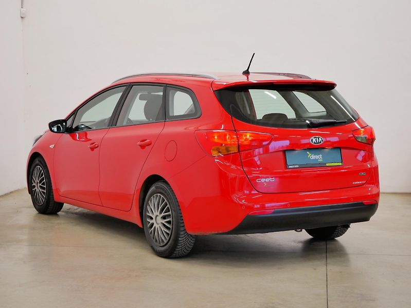 Kia Ceed - fotka 7 z 24