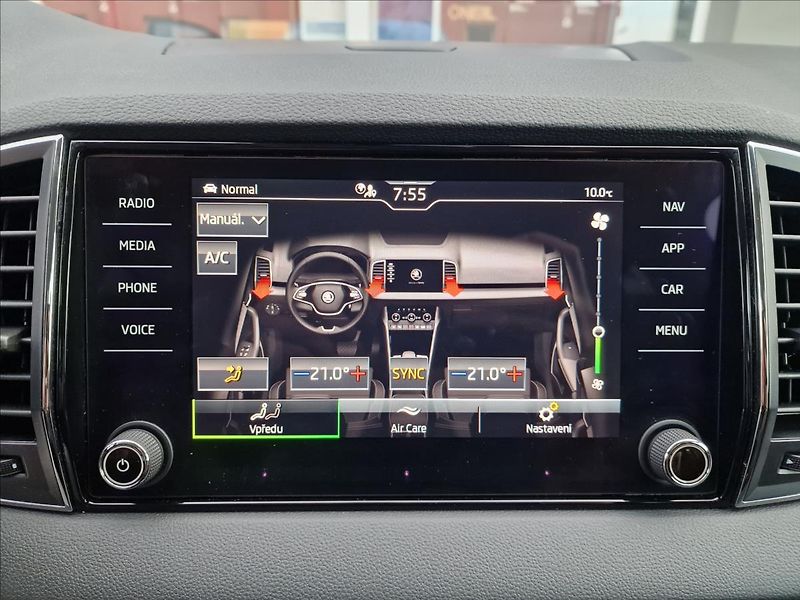Škoda Karoq 2.0TDI 110kW 4x4 DSG Style,ČR - fotka 32 z 50
