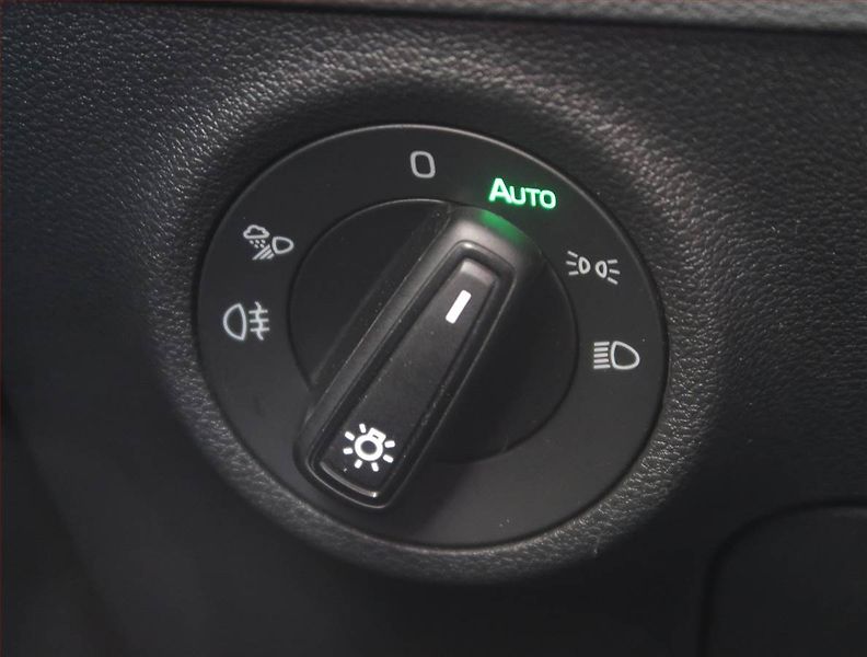 Škoda Karoq (2024) Sportline 1.5 TSI - fotka 18 z 22