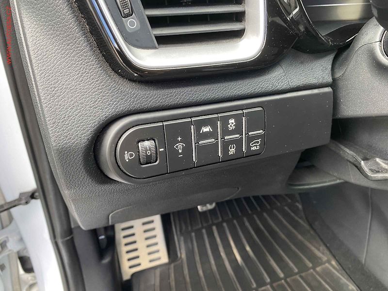 Kia Ceed (2022) 1.6 CRDi, 1.maj,ČR, LED - fotka 15 z 20