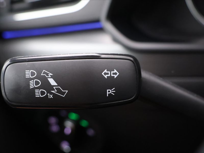 Škoda Superb 2.0 TDI 140kW 4x4 Style CZ - fotka 20 z 40