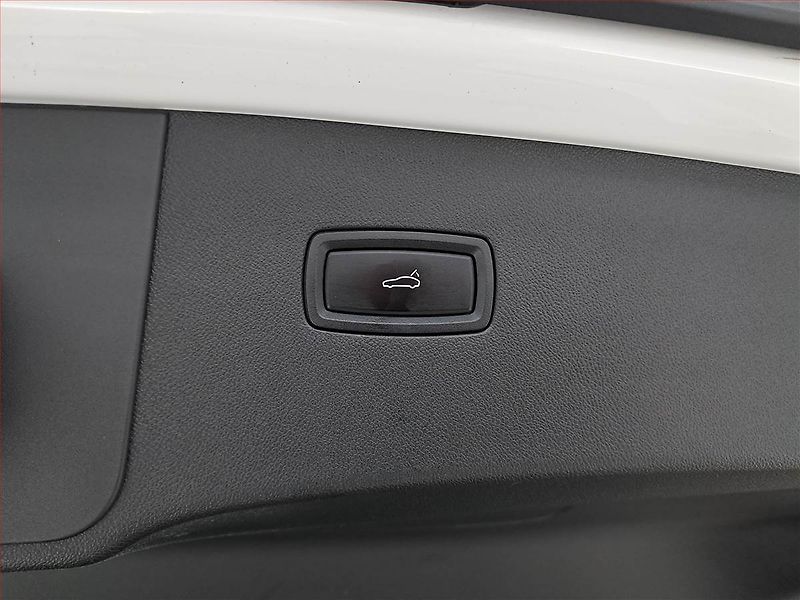 Porsche Cayenne (2023) V6 - fotka 16 z 29