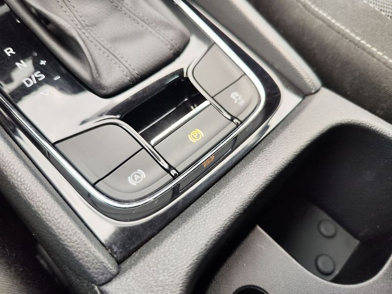 Škoda Kodiaq 2.0 TDi/110kW Ambition Plus DS - fotka 26 z 33