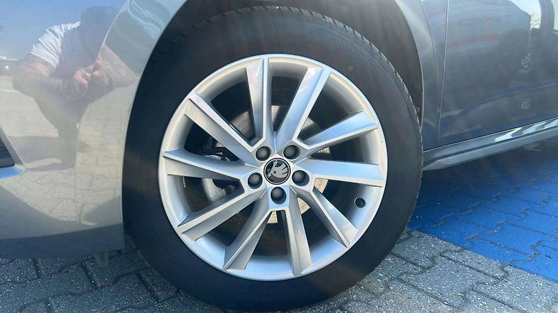 Škoda Kamiq Top Selection 1,0TSI 85kW DSG/ - fotka 25 z 25