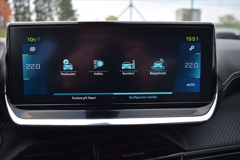 Peugeot 2008 0,0 100KW GT NAVI 360° KAMERA - fotka 38 z 47