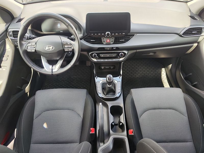 Hyundai i30 1.5 T-GDI/103kW Comfort 16 - fotka 11 z 31
