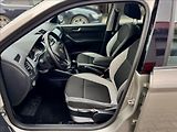 Škoda Fabia 1,0 MPI / KLIMA - náhled 10