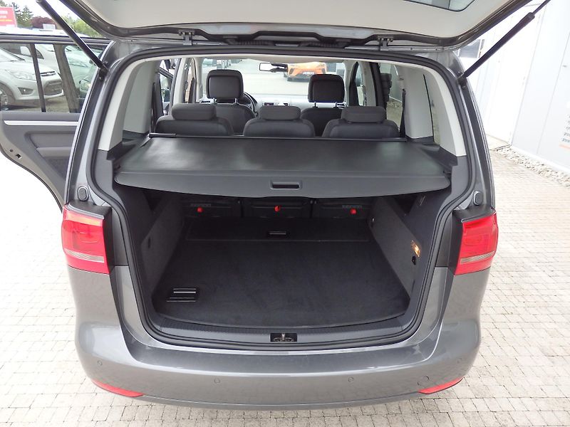 Volkswagen Touran 1.4 TSI 103 kW LIFE XENONY - fotka 8 z 15
