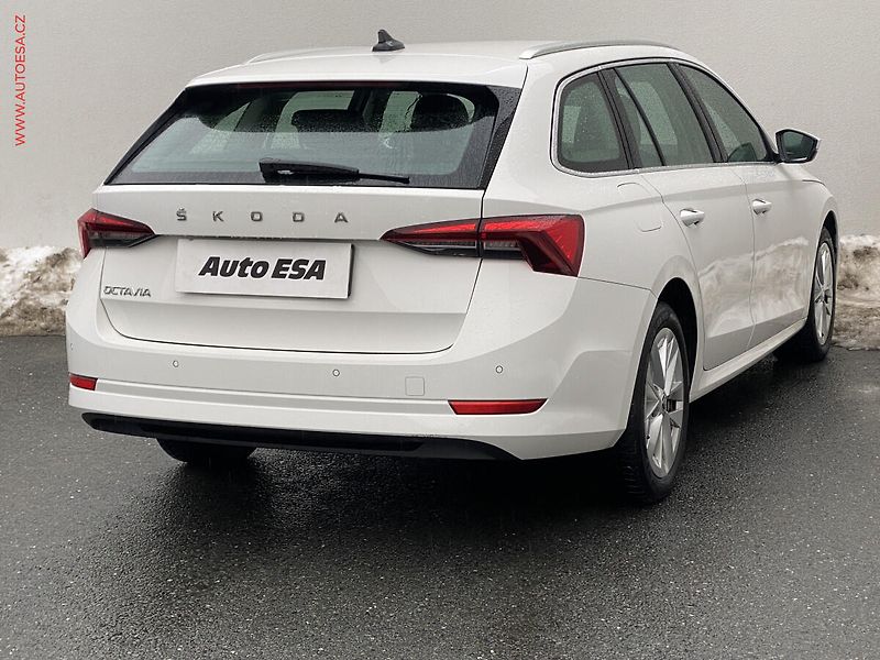 Škoda Octavia (2021) 2.0 TDi, 1.maj,ČR, Style, LED - fotka 4 z 16