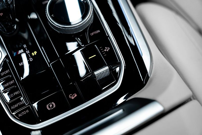 BMW X5 M50d Final edition - fotka 18 z 28