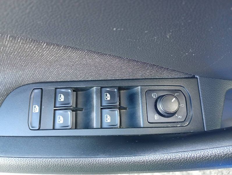 Škoda Scala (2019) 1.5 TSI Style LED tažné - fotka 26 z 35