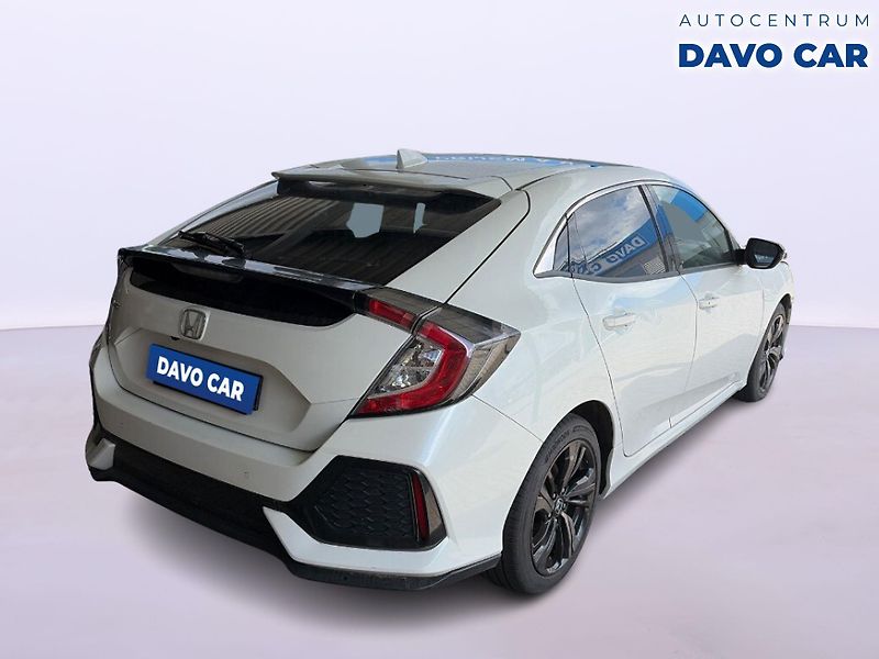 Honda Civic 1,0 VTEC 93kw Executive - fotka 7 z 12