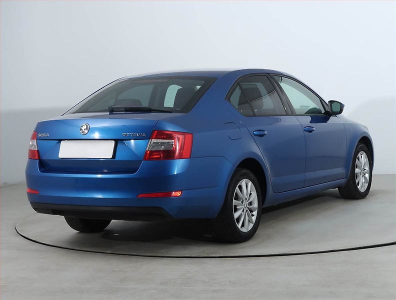 Škoda Octavia (2013) 1.2 TSI, Tempomat - fotka 5 z 18
