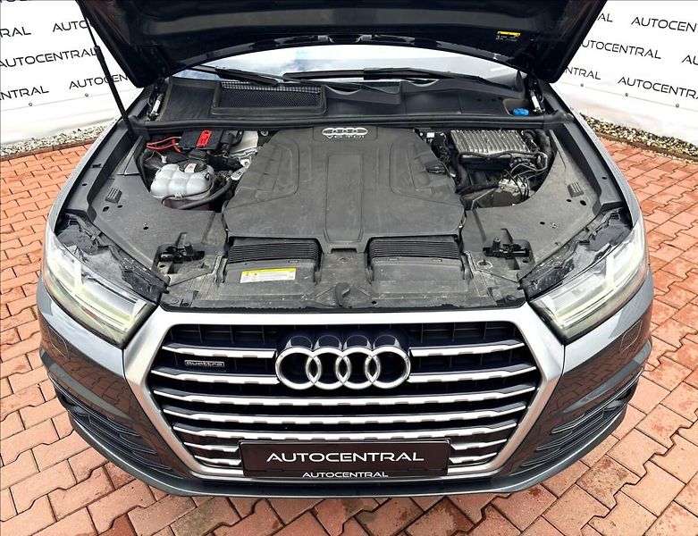 Audi Q7 3,0 TDi,QUATTRO,S-LINE,NEHAVAR - fotka 8 z 41