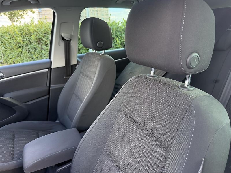 Volkswagen Tiguan (2012) 2.0 TDi 103 kW/DSG/4x4 - fotka 16 z 21