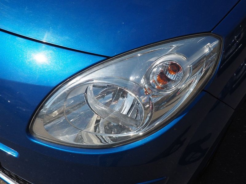 Renault Twingo (2009) 1.2i - fotka 7 z 22