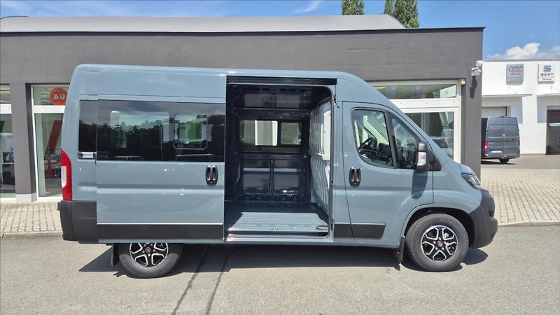 Fiat Ducato (2024) 2,2 MTJ 180k 35 L2H2 9A - fotka 4 z 7