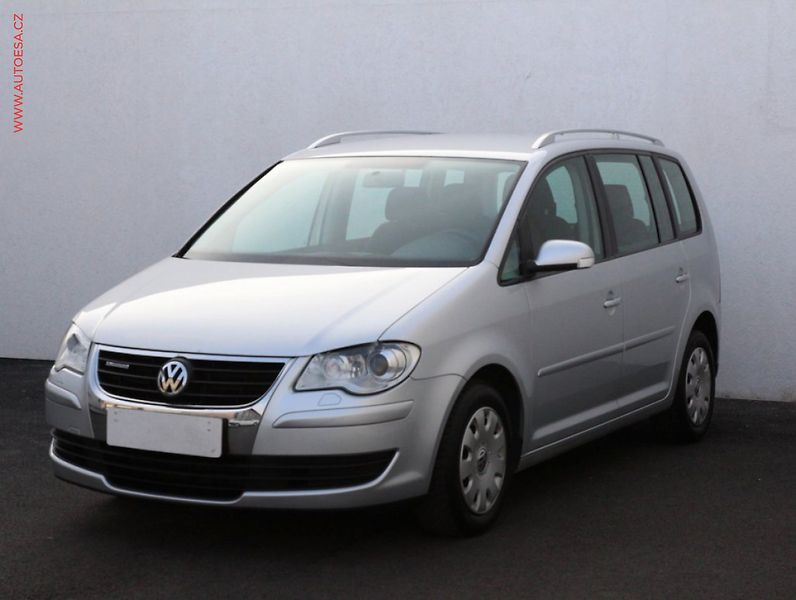 Volkswagen Touran (2010) 1.4 TSi, Comfort, DSG, bixen - fotka 3 z 3