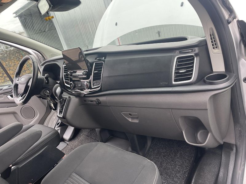 Ford Transit 2.0TDCi 130PS CONECT KARMANN - fotka 106 z 185