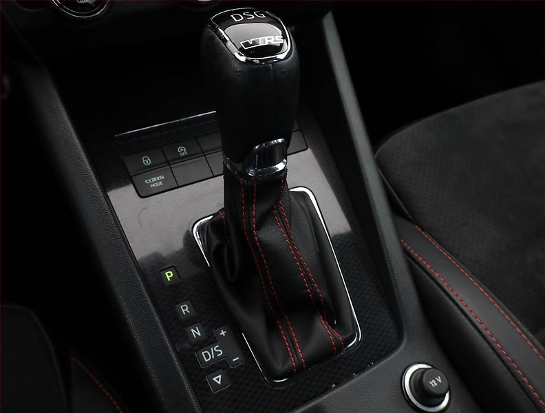Škoda Octavia (2017) RS 2.0 TDI, Automat, Kůže - fotka 11 z 17