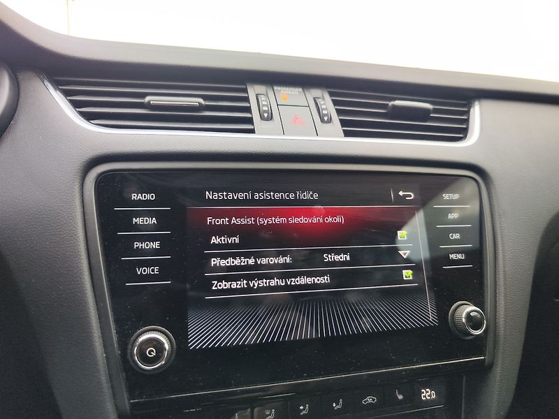 Škoda Octavia 2.0 TSI/140kW Style DSG - fotka 20 z 32