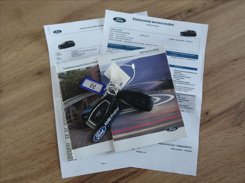 Ford Focus 1,5 EcoBlue,85kW,Titanium,1maj - fotka 25 z 27